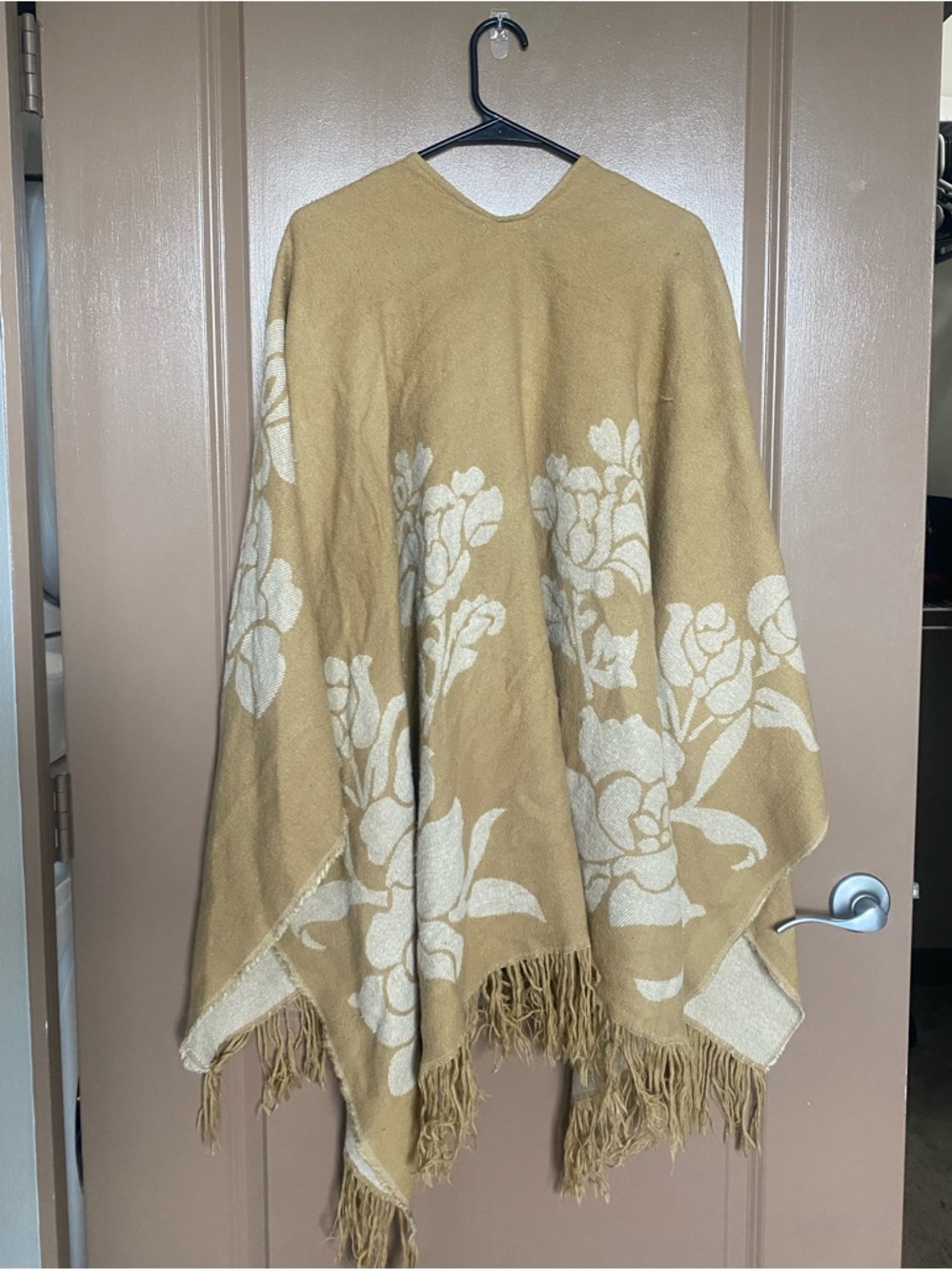 29 Palms Tan Floral Fringe Wrap Poncho (Reversible) - Picture 3 of 7